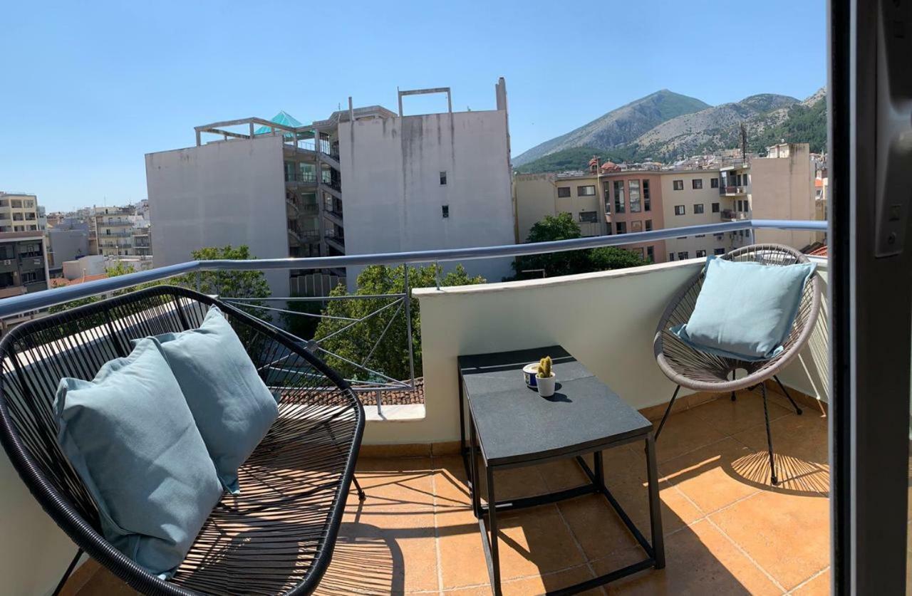 Main Square Flat - Luxury Lax Apartment